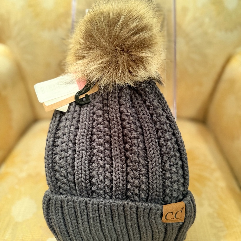 Gray Knit Beanie with Faux Fur Pom